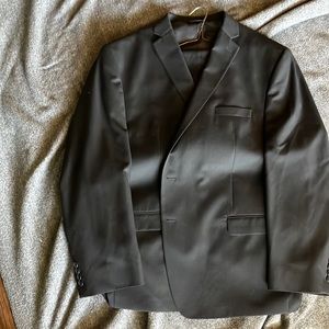 Black Van Huesen Suit 52 Reg
